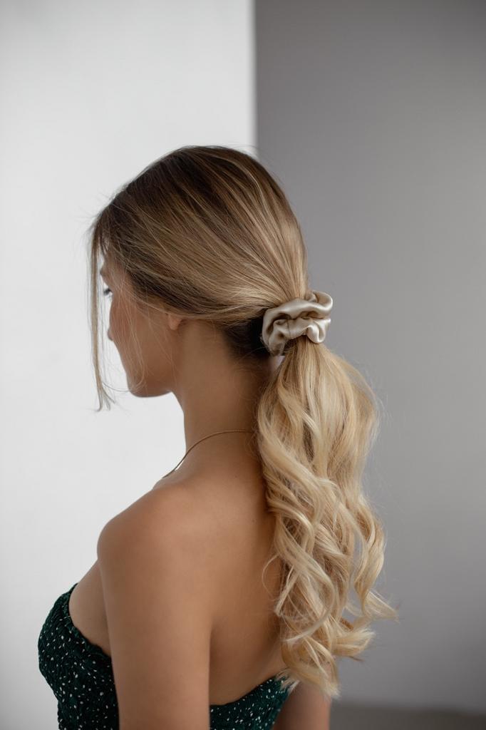 Large Scrunchie Beige