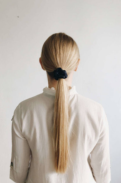 Large Scrunchie Black